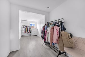 Photo 26- click for photo gallery